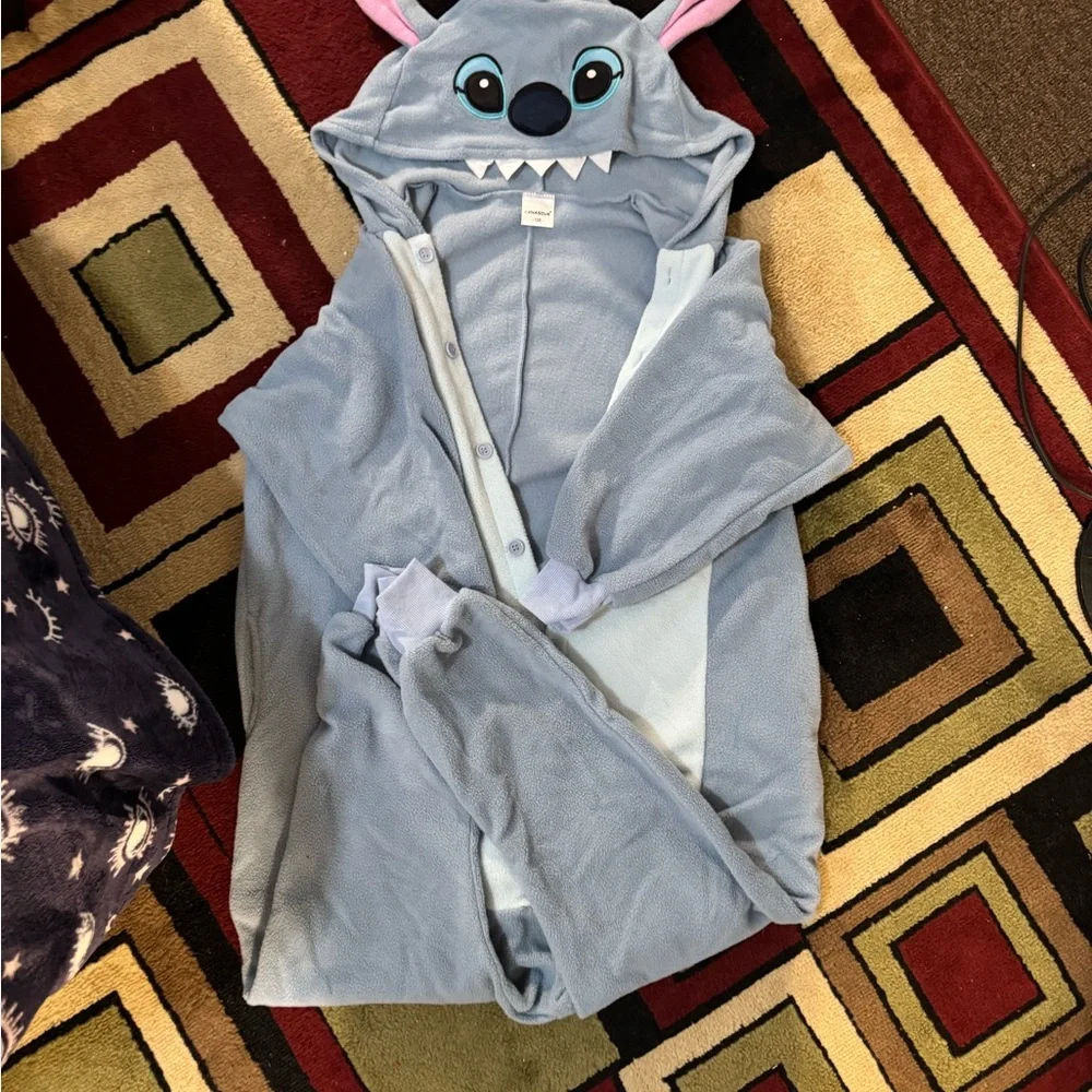 Kids stitch costume onesie fits like 14/16